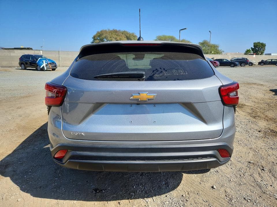 2024 CHEVROLET TRAX LS 6