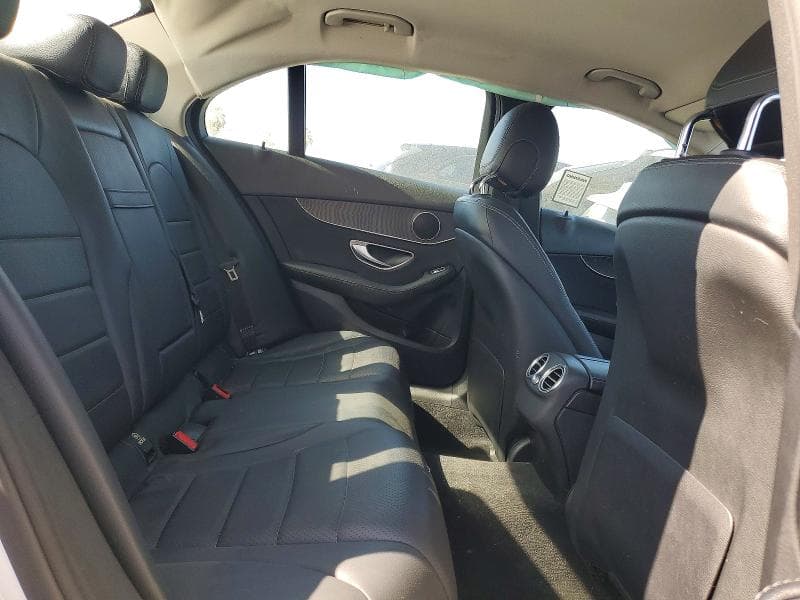 2017 MERCEDES-BENZ C 300 10