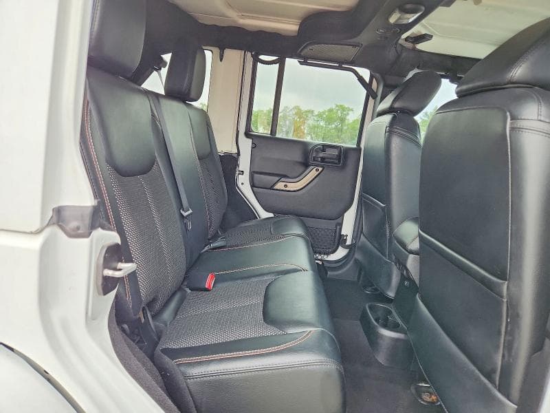 2017 JEEP WRANGLER UNLIMITED SAHARA 11