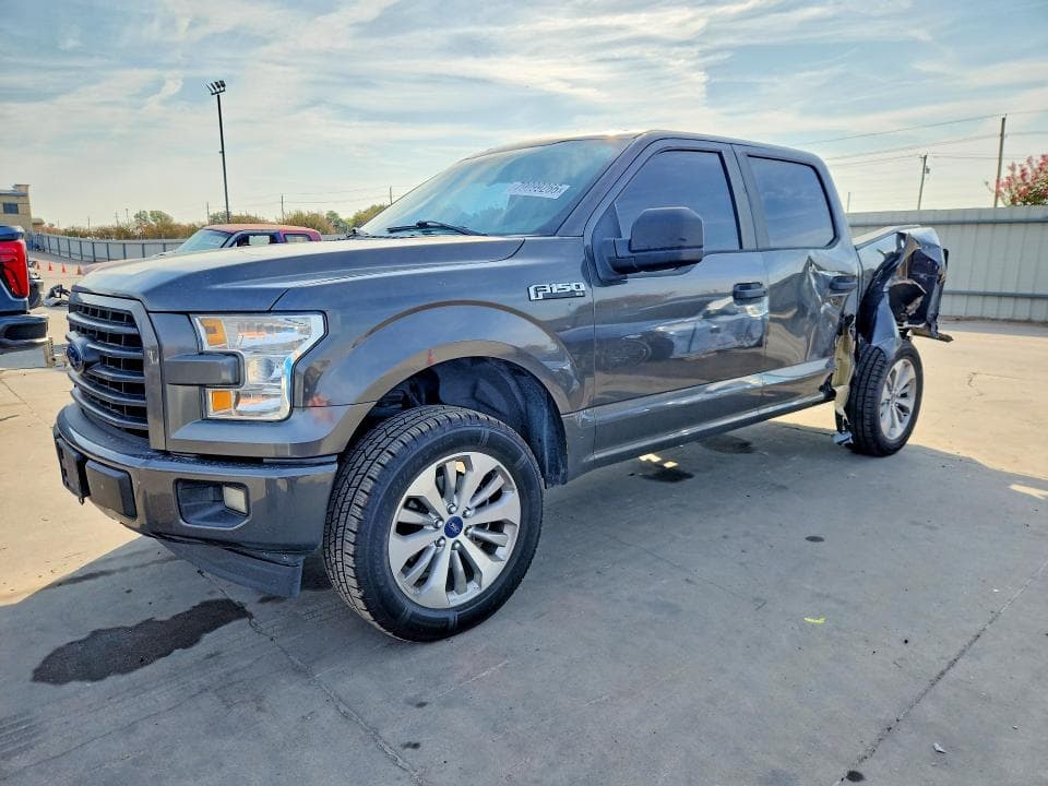 2017 FORD F150 SUPERCREW - 1