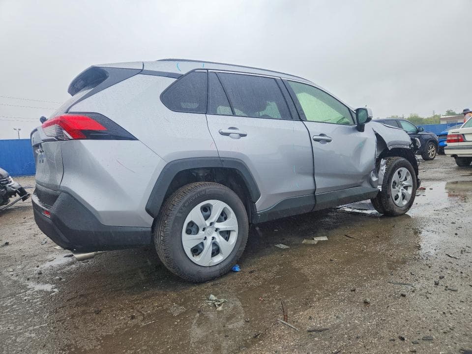 2019 TOYOTA RAV4 LE 3