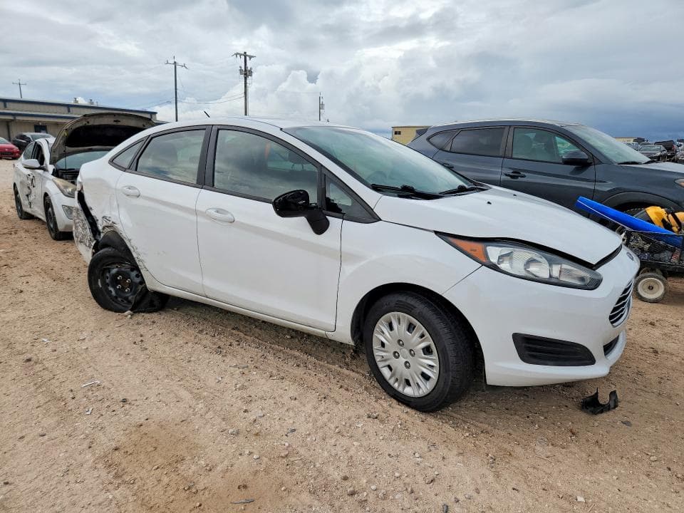 2017 FORD FIESTA S 4