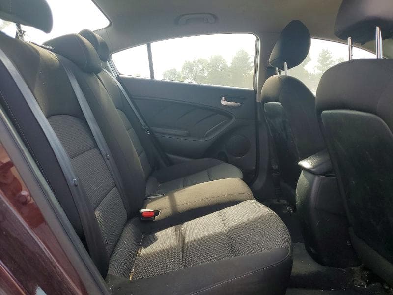 2018 KIA FORTE LX 10