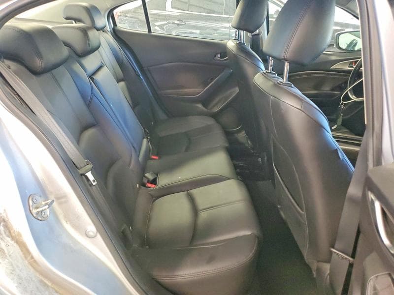 2017 MAZDA 3 TOURING 10
