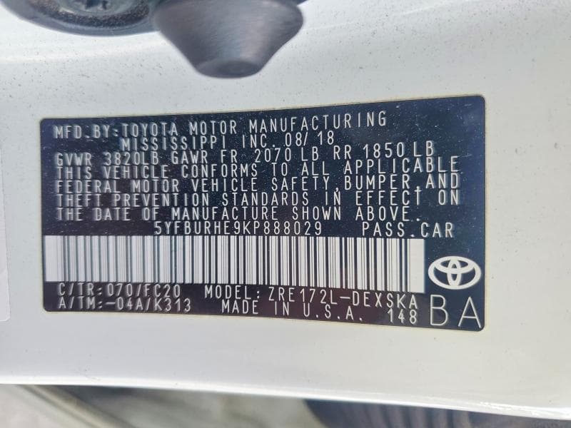 2019 TOYOTA COROLLA SE 12