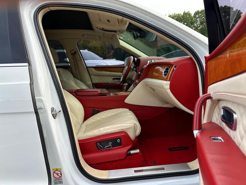 2017 BENTLEY BENTAYGA 7
