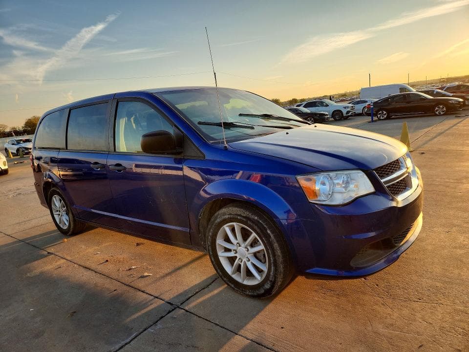 2020 DODGE GRAND CARAVAN SE 4