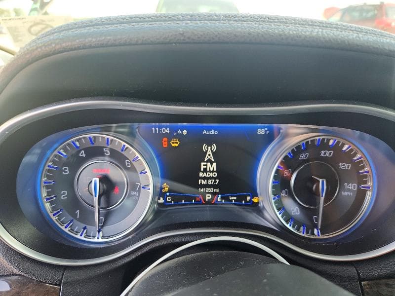 2017 CHRYSLER 300C 9