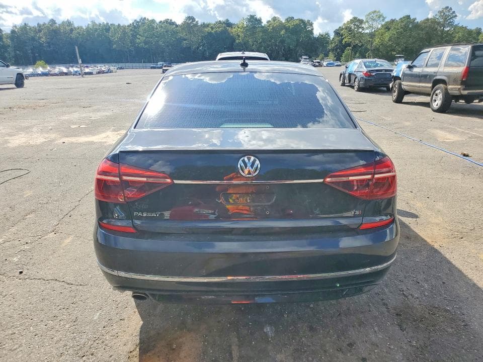 2017 VOLKSWAGEN PASSAT R-LINE 6