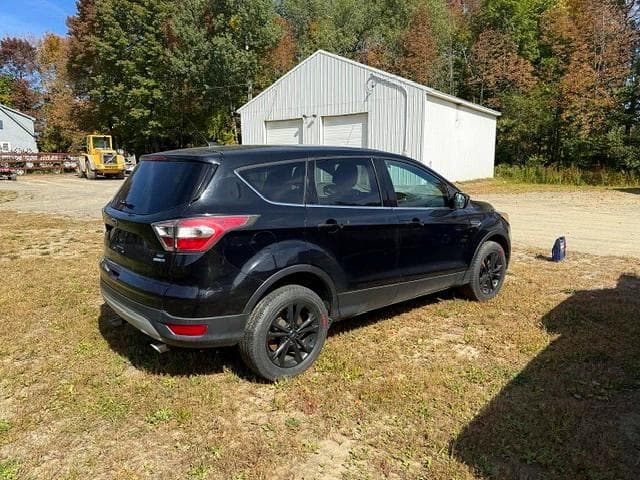 2017 FORD ESCAPE SE 5