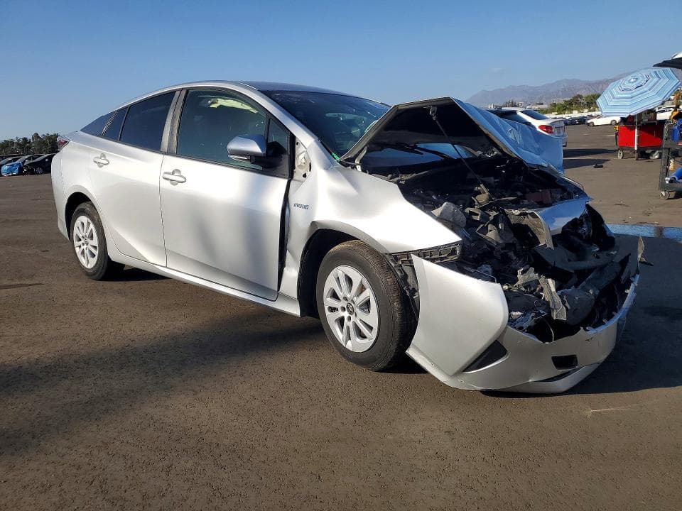 2017 TOYOTA PRIUS TWO 4
