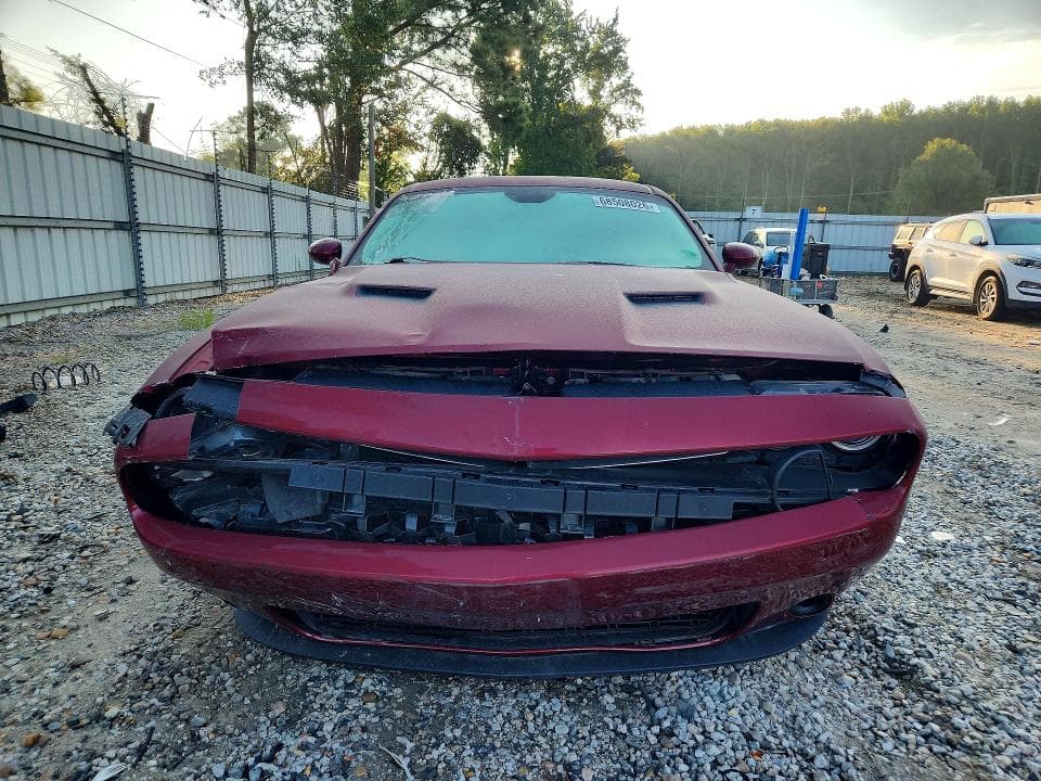 2017 DODGE CHALLENGER SXT 5