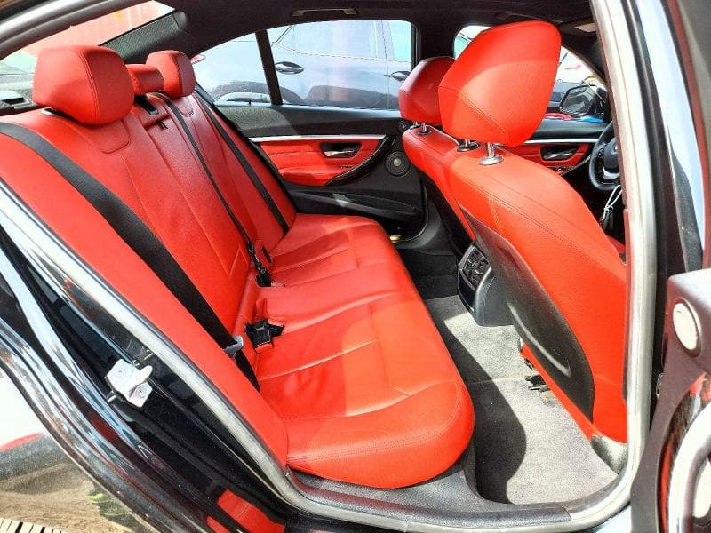 2017 BMW 330 XI 10