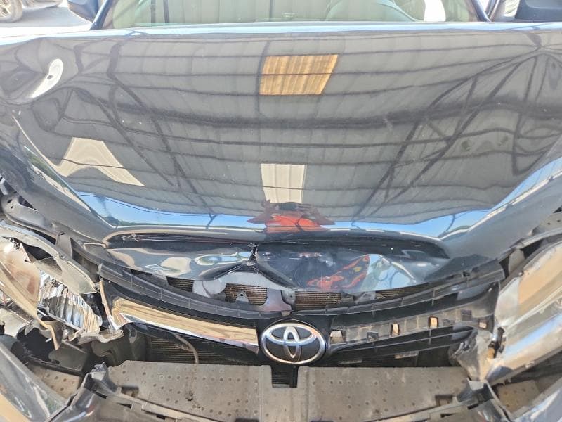 2017 TOYOTA CAMRY SE 11