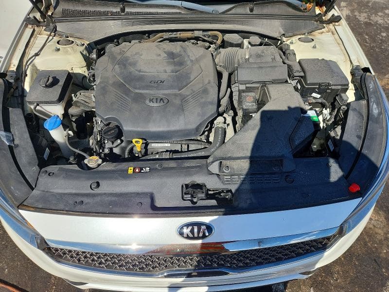 2017 KIA CADENZA PREMIUM 11