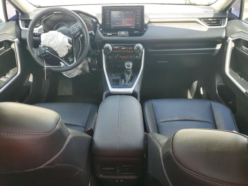 2021 TOYOTA RAV4 XLE PREMIUM 8