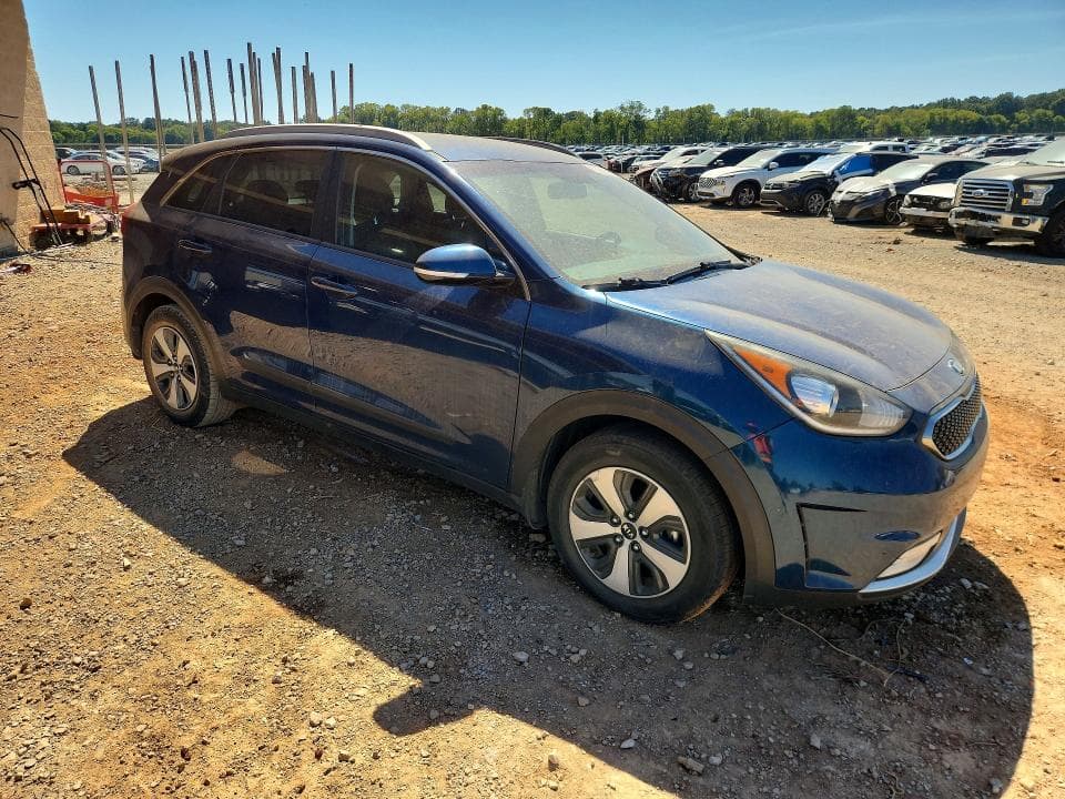 2017 KIA NIRO EX 4