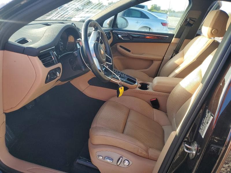 2021 PORSCHE MACAN 7