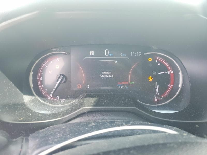 2023 TOYOTA RAV4 XLE 9