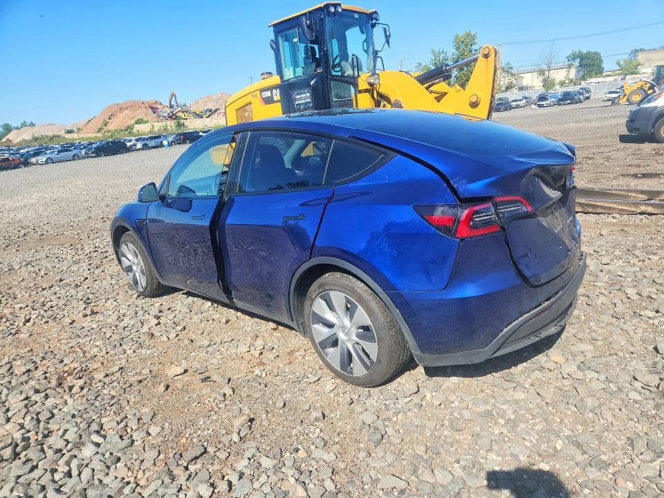2023 TESLA MODEL Y 2