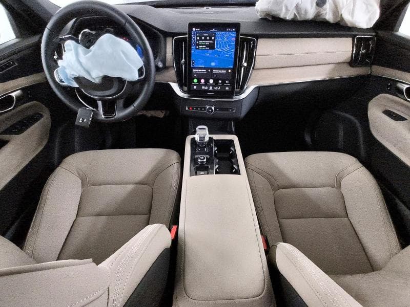 2026 VOLVO XC90 PLUS 8