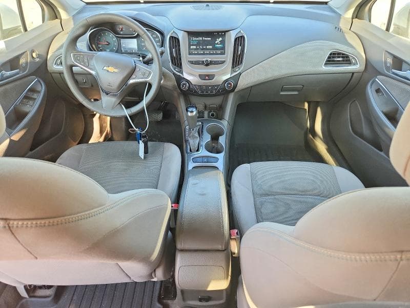 2017 CHEVROLET CRUZE LT 8