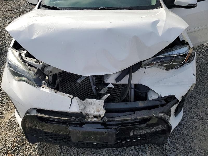 2018 TOYOTA COROLLA SE 11