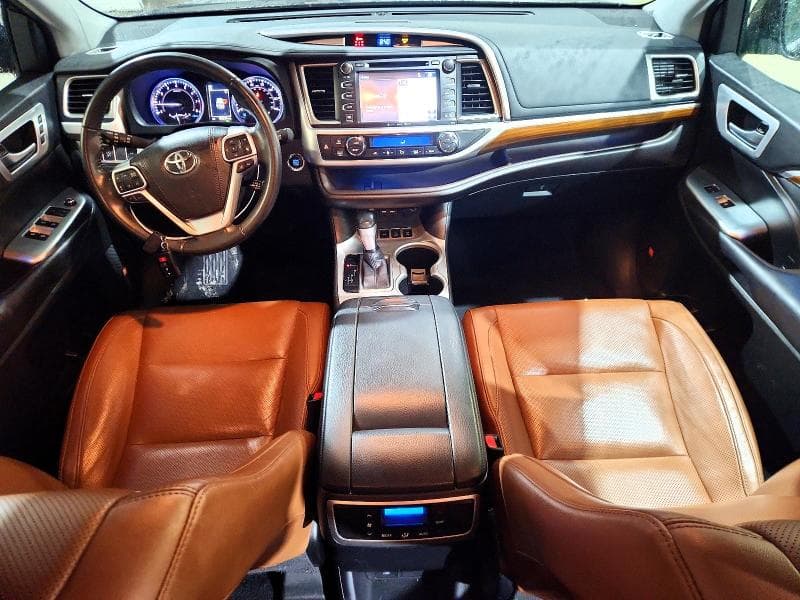 2019 TOYOTA HIGHLANDER LIMITED 8