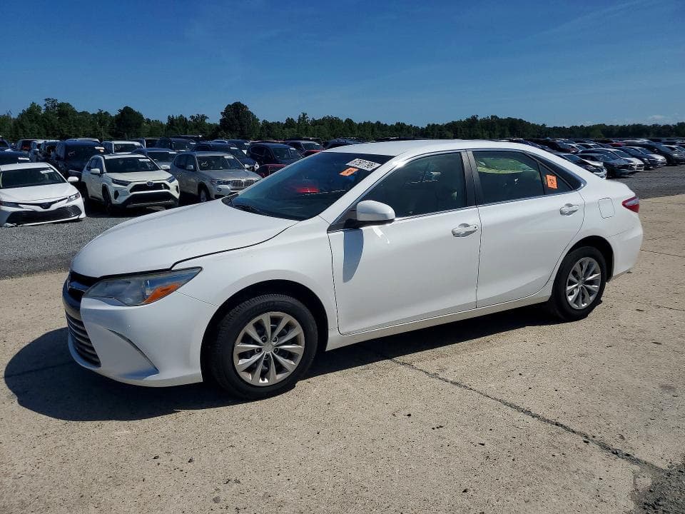 2017 TOYOTA CAMRY LE - 1