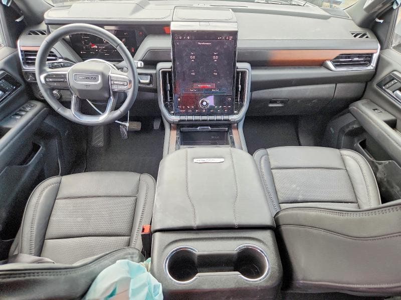 2026 GMC YUKON DENALI 8