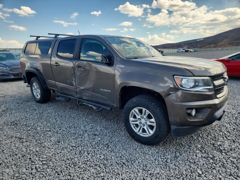 2017 CHEVROLET COLORADO Z71 4
