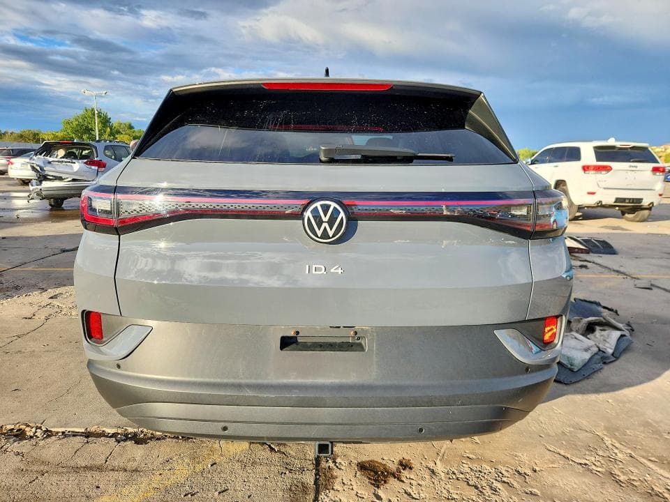 2023 VOLKSWAGEN ID.4 PRO S 6