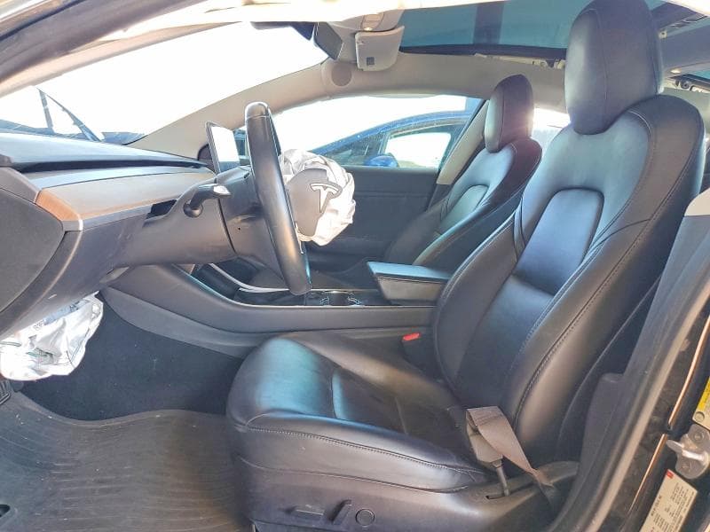 2018 TESLA MODEL 3 7