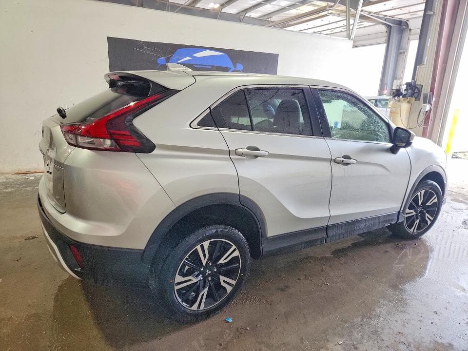 2025 MITSUBISHI ECLIPSE CROSS SE 3