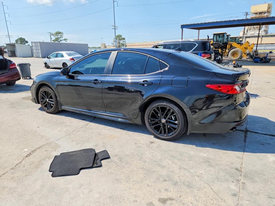 2026 TOYOTA CAMRY SE 2