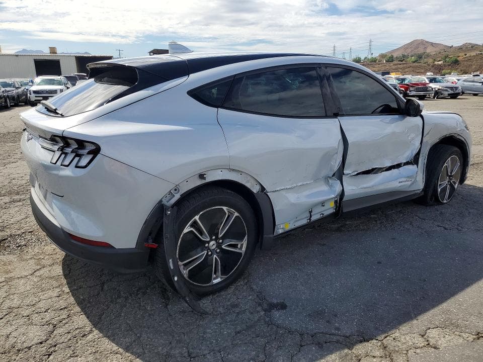 2022 FORD MUSTANG MACH-E SELECT 3