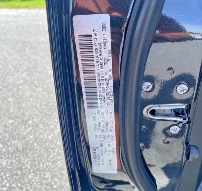 2018 RAM 1500 SLT 12