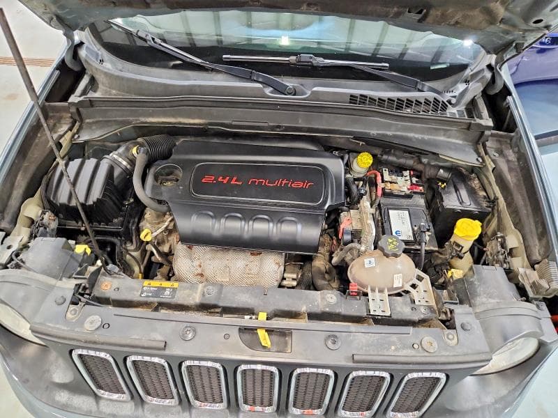 2017 JEEP RENEGADE SPORT 11