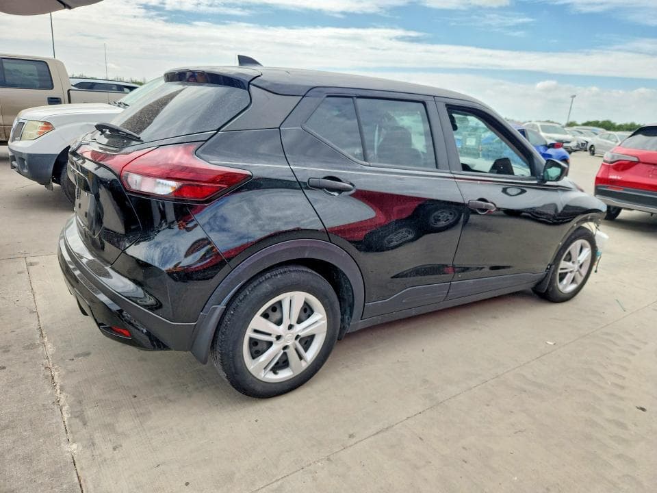 2024 NISSAN KICKS S 3