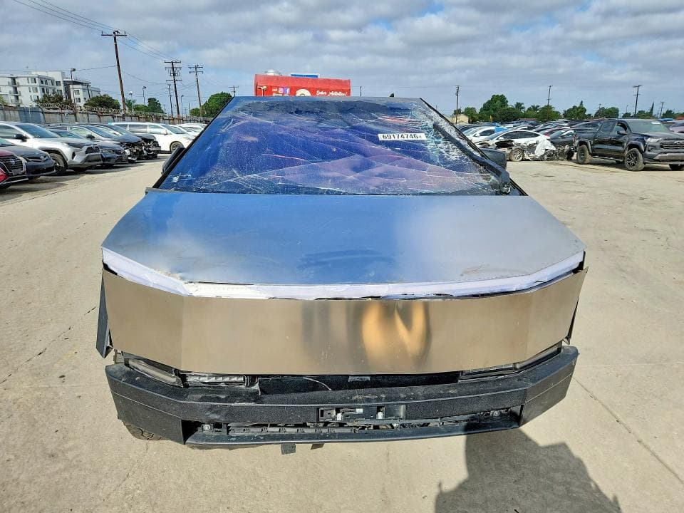 2024 TESLA CYBERTRUCK 5