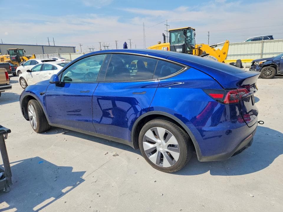 2024 TESLA MODEL Y 2
