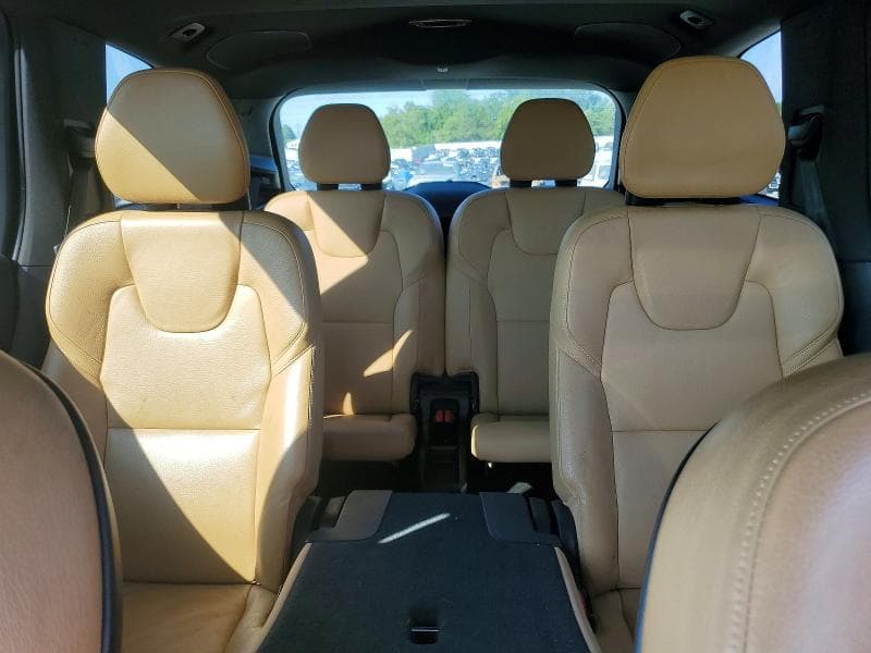 2017 VOLVO XC90 T6 10