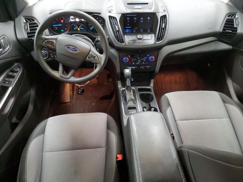 2017 FORD ESCAPE SE 8