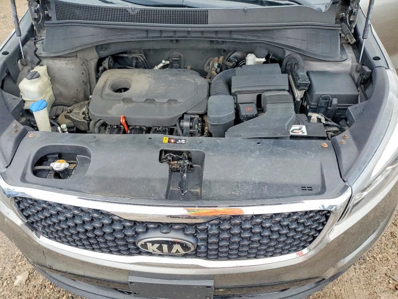 2017 KIA SORENTO LX 12