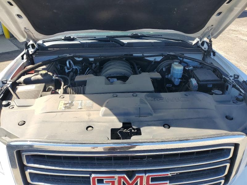 2020 GMC YUKON SLT 12