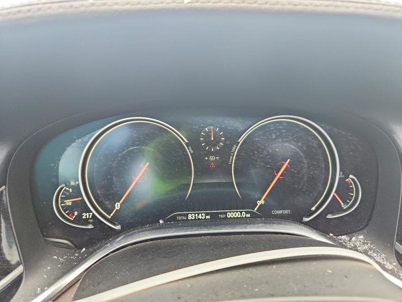 2017 BMW 750 XI 9
