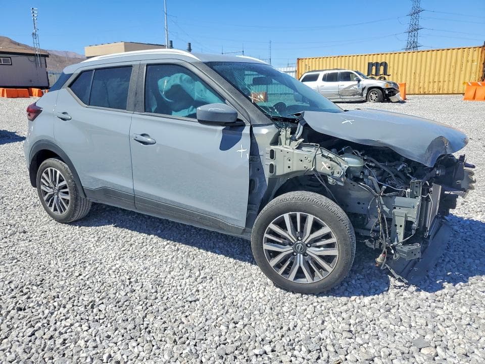 2024 NISSAN KICKS SV 4