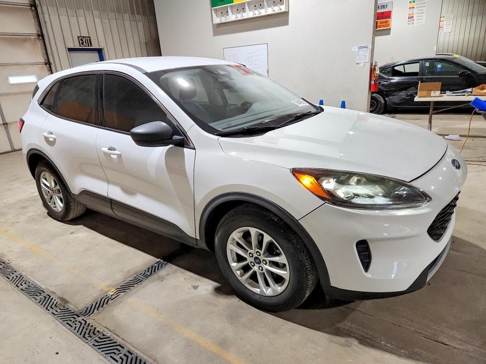 2022 FORD ESCAPE SE 4