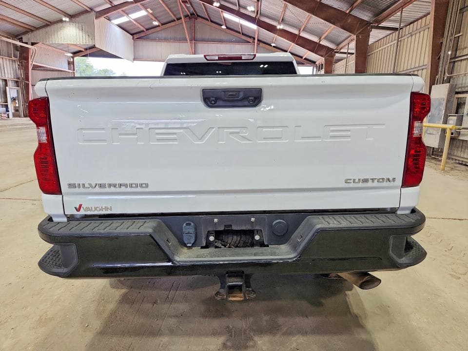 2025 CHEVROLET SILVERADO K2500 CUSTOM 6