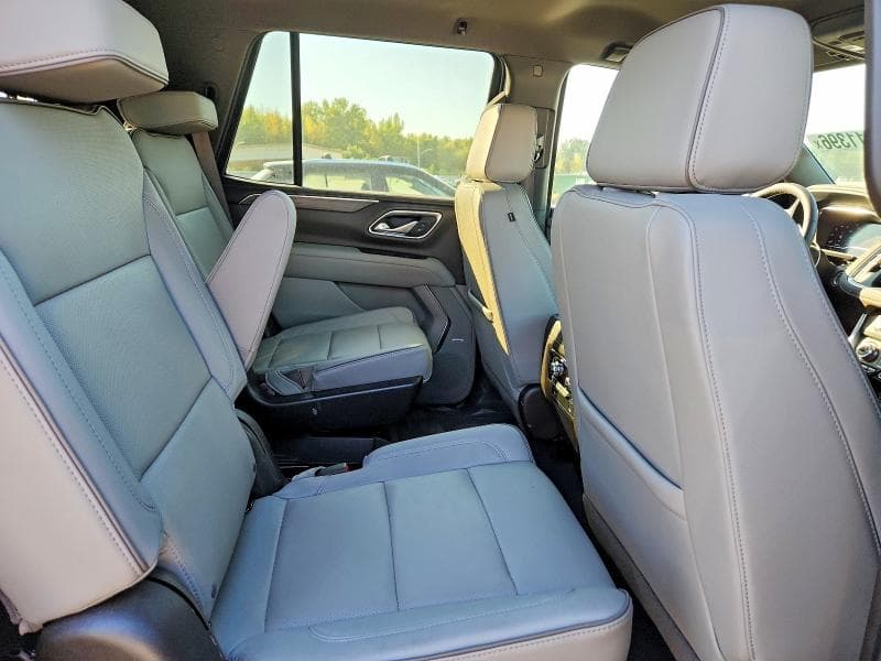 2024 GMC YUKON SLT 11